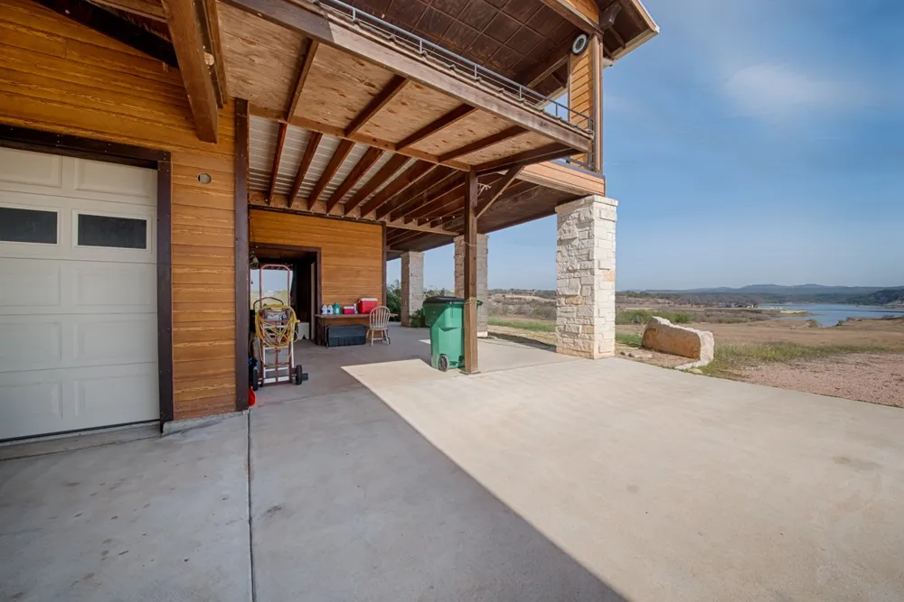 421 Chimney Cove Drive Marble Falls, TX 78654