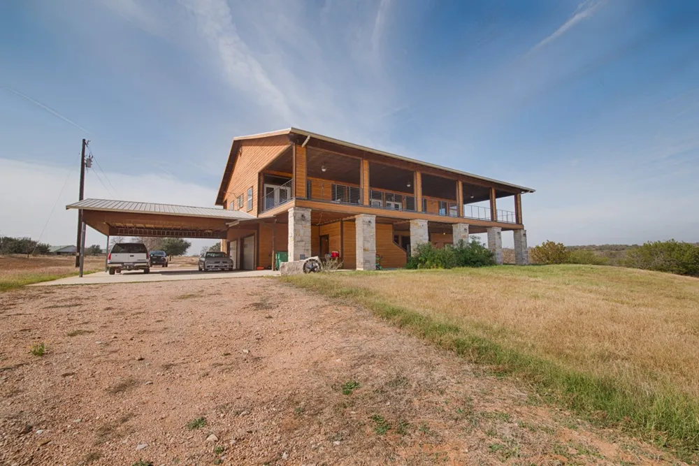 421 Chimney Cove Drive Marble Falls, TX 78654