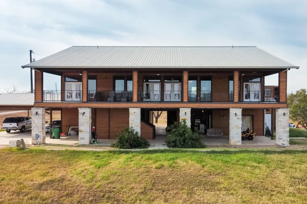421 Chimney Cove Drive Marble Falls, TX 78654
