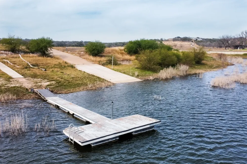 421 Chimney Cove Drive Marble Falls, TX 78654
