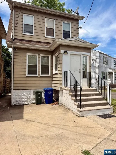115 Chestnut Avenue