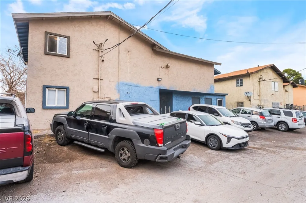 828 Sagman Street Las Vegas, NV 89101