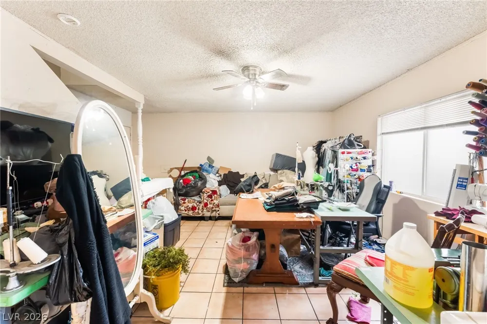 828 Sagman Street Las Vegas, NV 89101