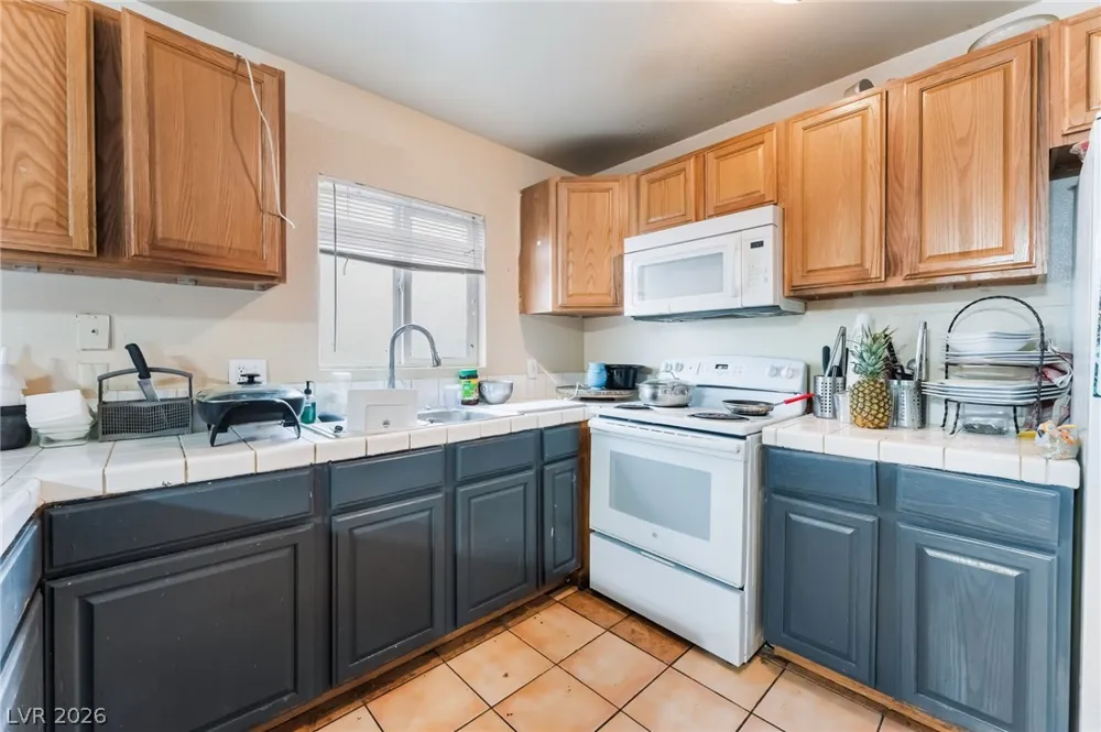 828 Sagman Street Las Vegas, NV 89101