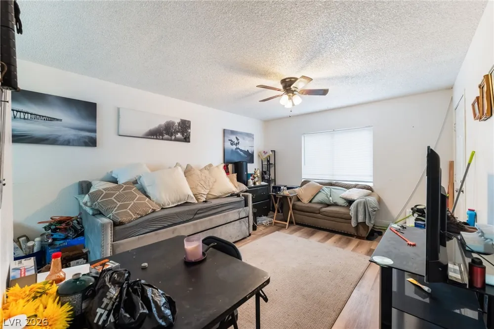 828 Sagman Street Las Vegas, NV 89101