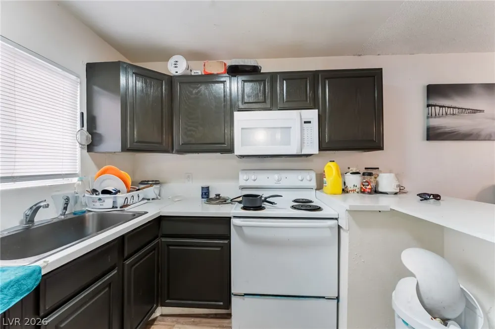828 Sagman Street Las Vegas, NV 89101