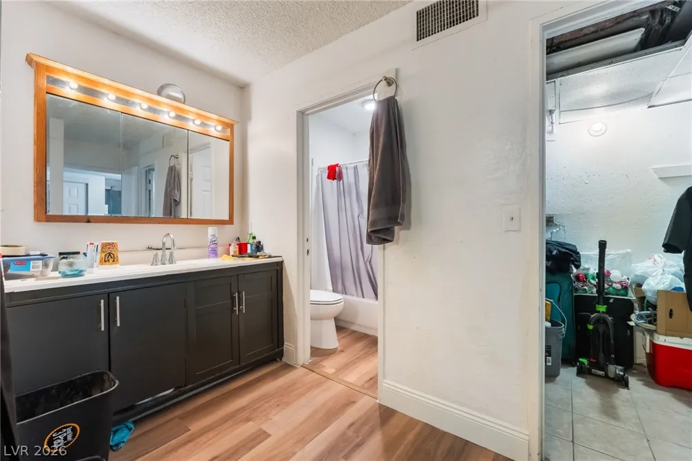 828 Sagman Street Las Vegas, NV 89101