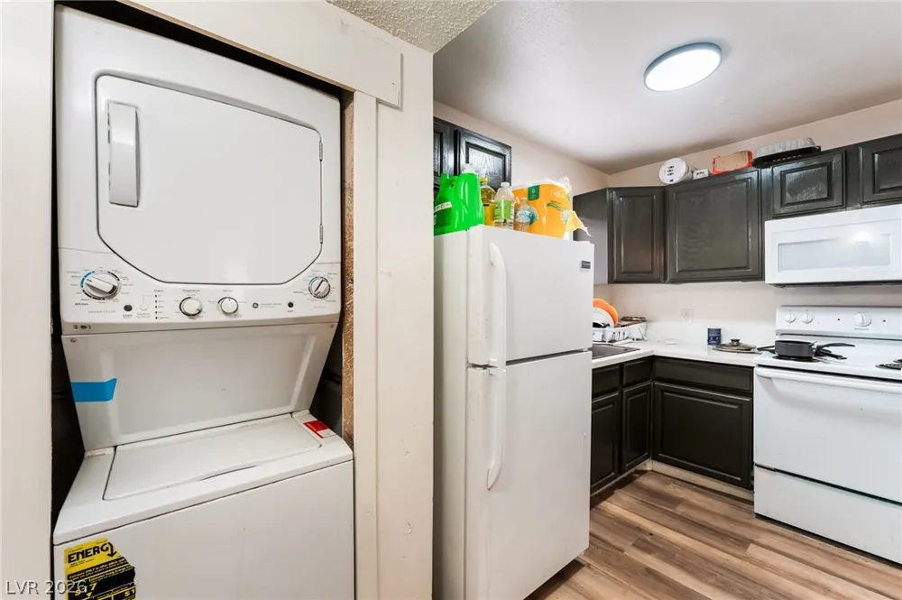 828 Sagman Street Las Vegas, NV 89101