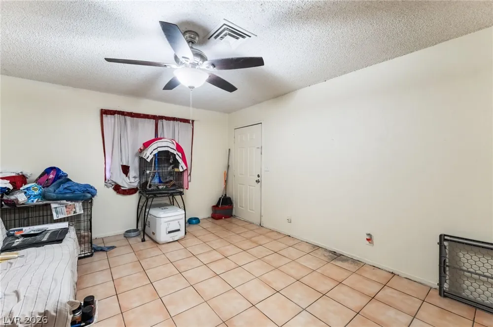 828 Sagman Street Las Vegas, NV 89101