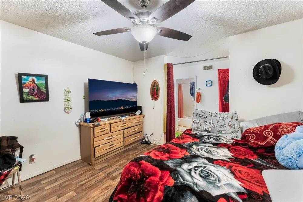 828 Sagman Street Las Vegas, NV 89101