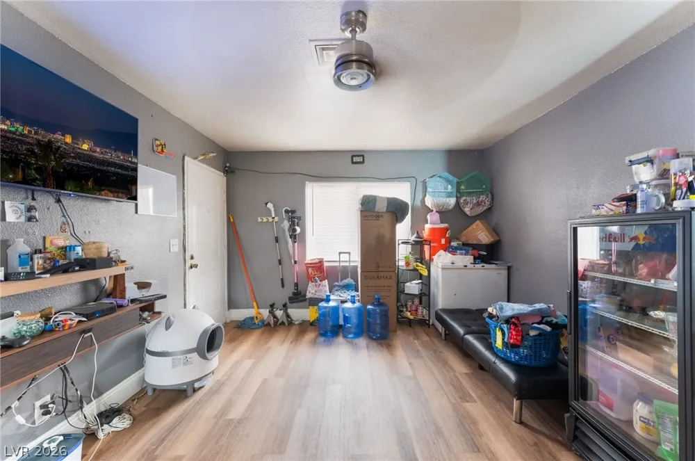 828 Sagman Street Las Vegas, NV 89101