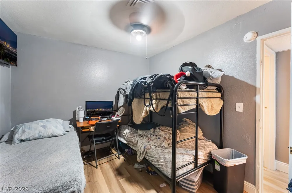 828 Sagman Street Las Vegas, NV 89101
