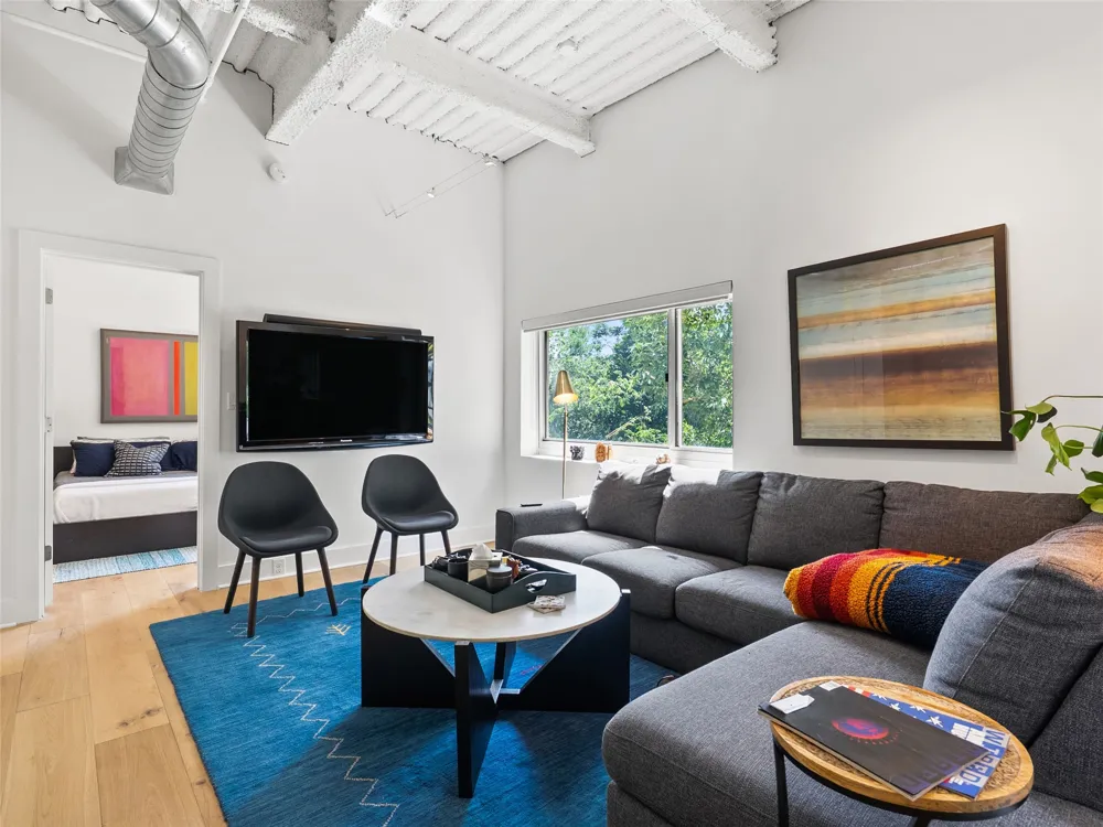 603 Davis Street #101 Austin, TX 78701