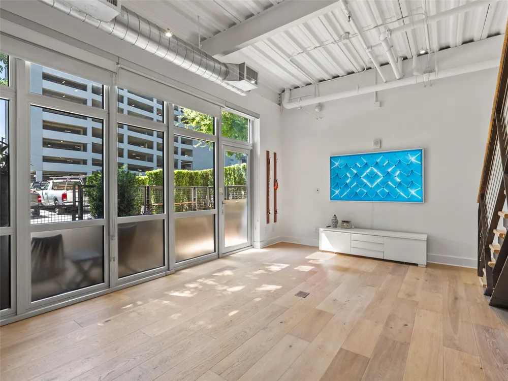 603 Davis Street #101 Austin, TX 78701