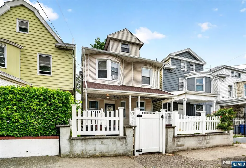 630 Madison Avenue Paterson, NJ 07514