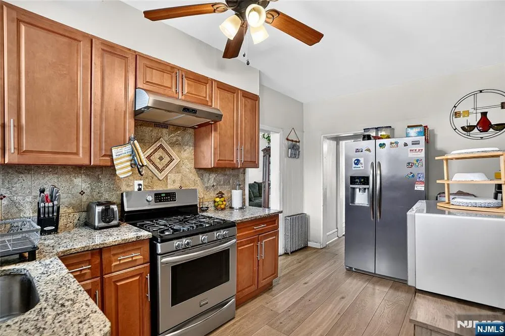 630 Madison Avenue Paterson, NJ 07514