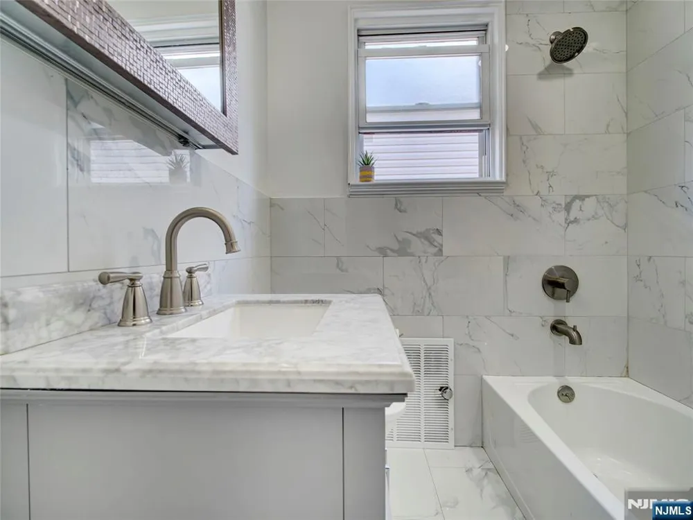 176 Forest Street Kearny, NJ 07032