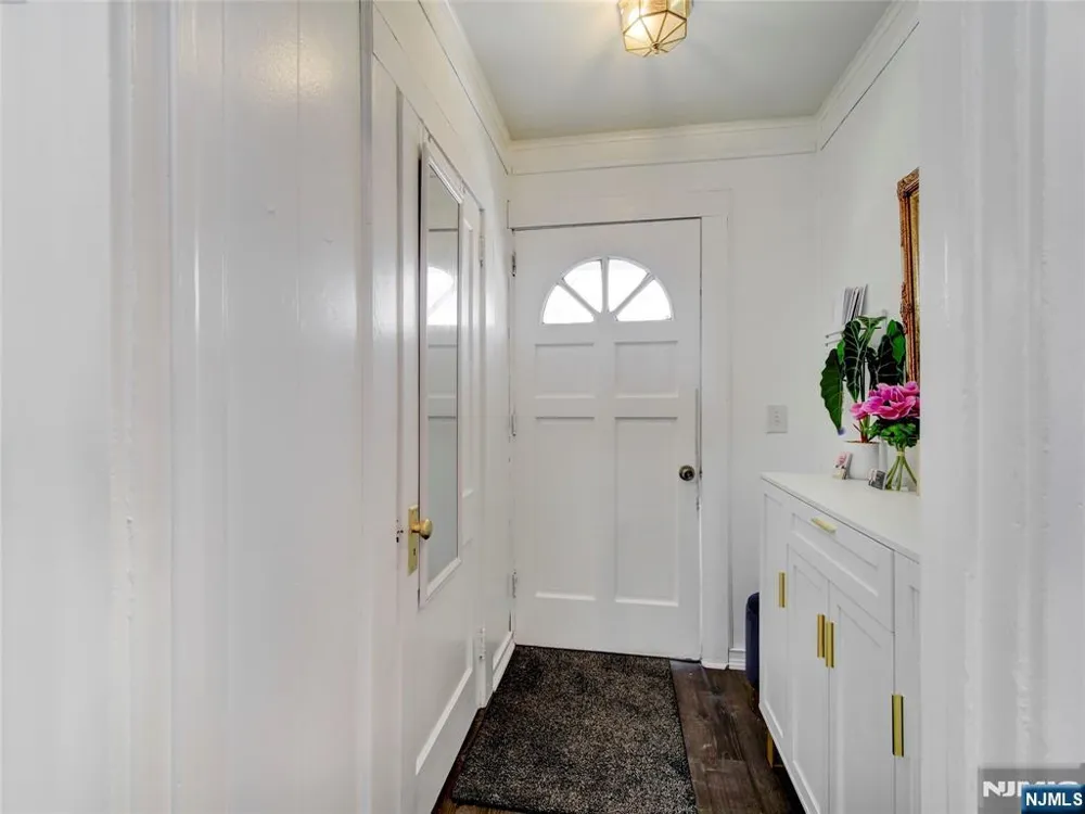 176 Forest Street Kearny, NJ 07032
