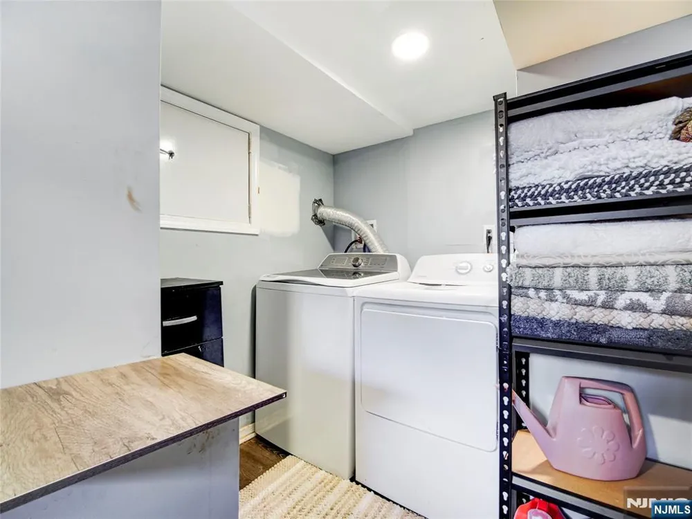 176 Forest Street Kearny, NJ 07032