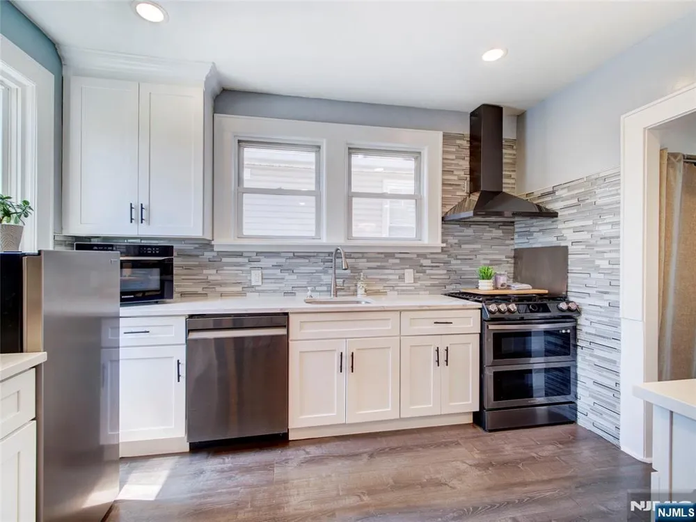 176 Forest Street Kearny, NJ 07032