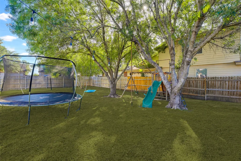 518 BANDERA CIR CIRCLE New Braunfels, TX 78130