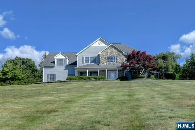 32 Dyer Road Sussex, NJ 07461