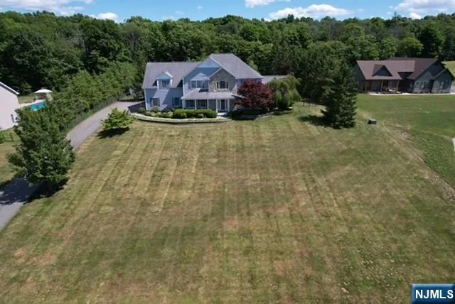 32 Dyer Road Sussex, NJ 07461