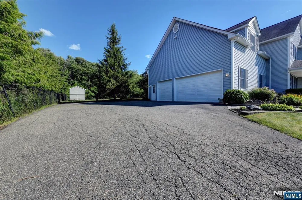 32 Dyer Road Sussex, NJ 07461