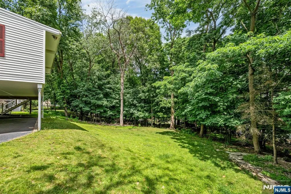 160 Degray Street North Haledon, NJ 07508