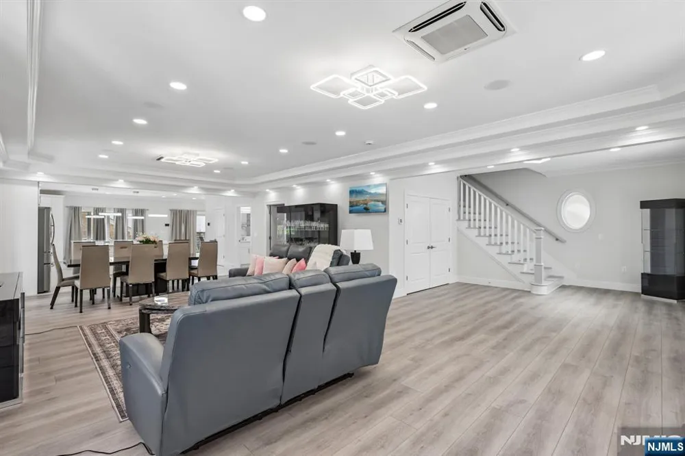11 Linden Avenue Kearny, NJ 07032
