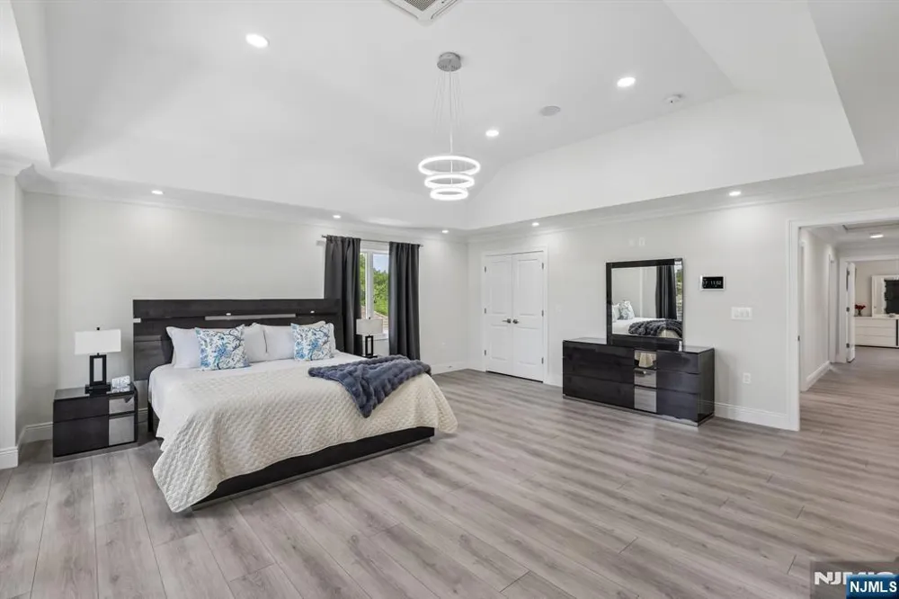 11 Linden Avenue Kearny, NJ 07032