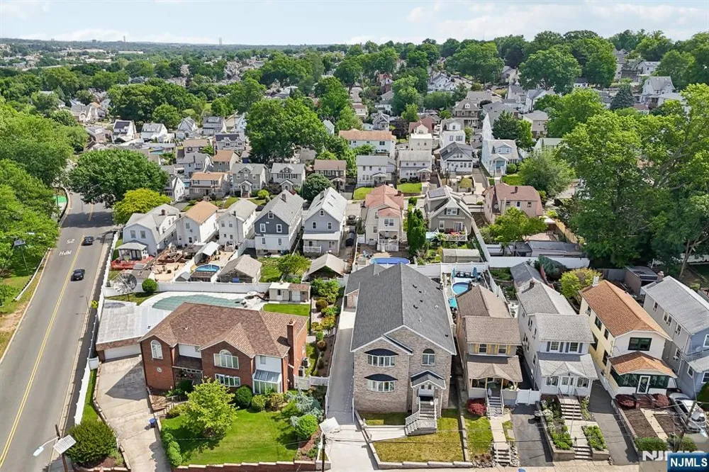 11 Linden Avenue Kearny, NJ 07032