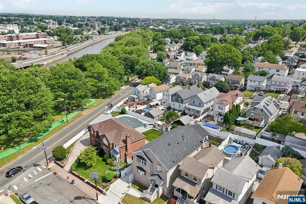 11 Linden Avenue Kearny, NJ 07032