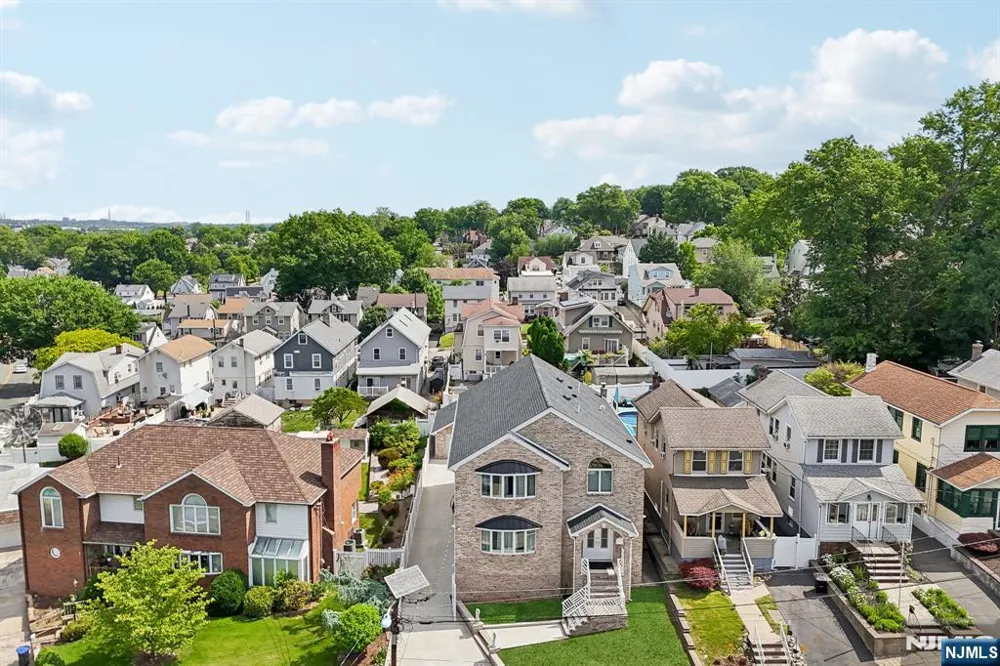11 Linden Avenue Kearny, NJ 07032