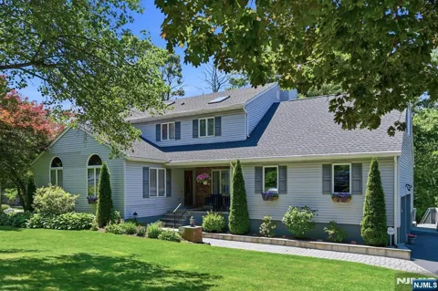 18 Tice Road