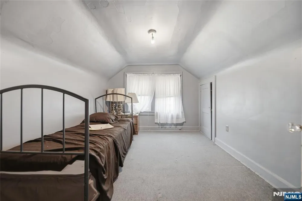 148 End Avenue Englewood, NJ 07631