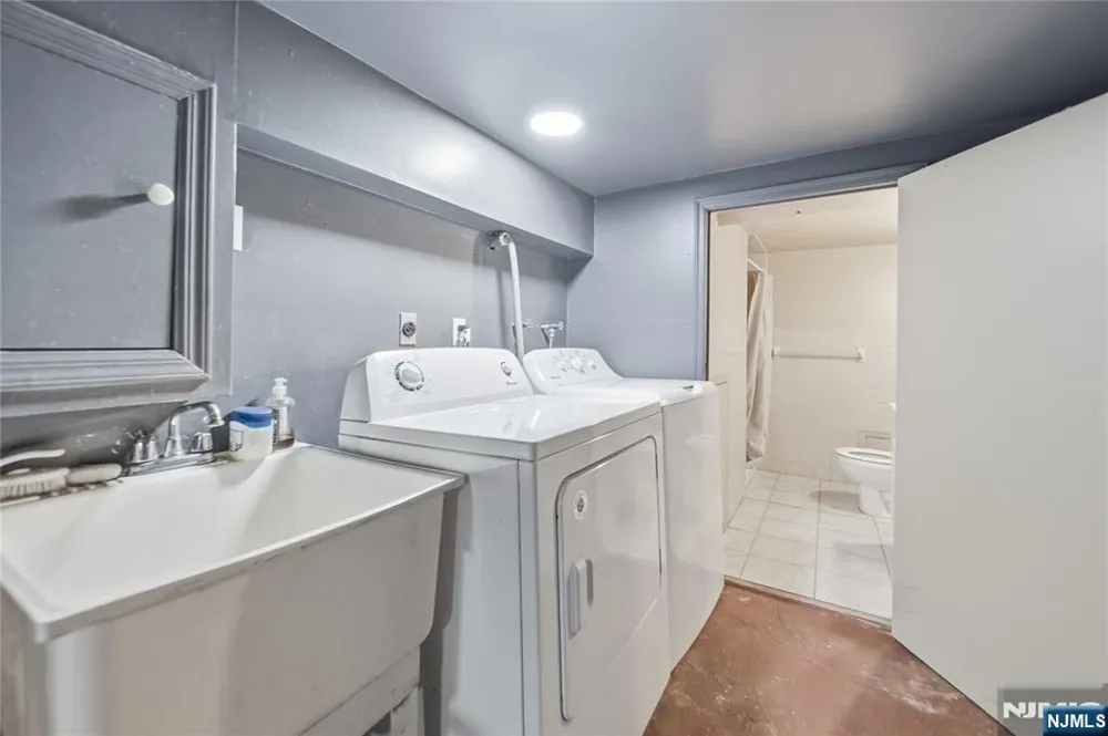 148 End Avenue Englewood, NJ 07631