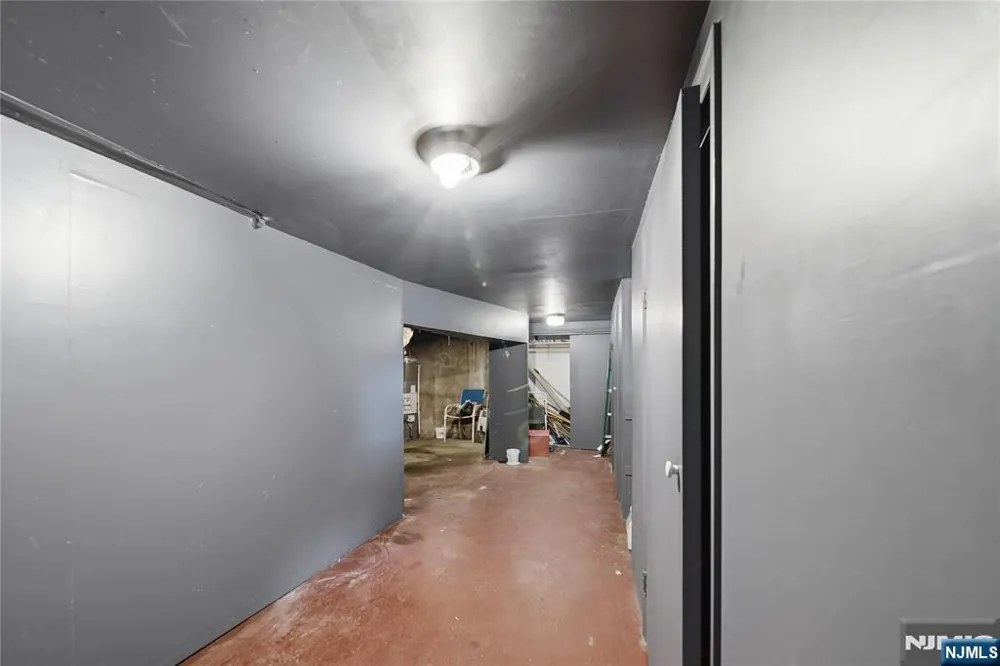 148 End Avenue Englewood, NJ 07631