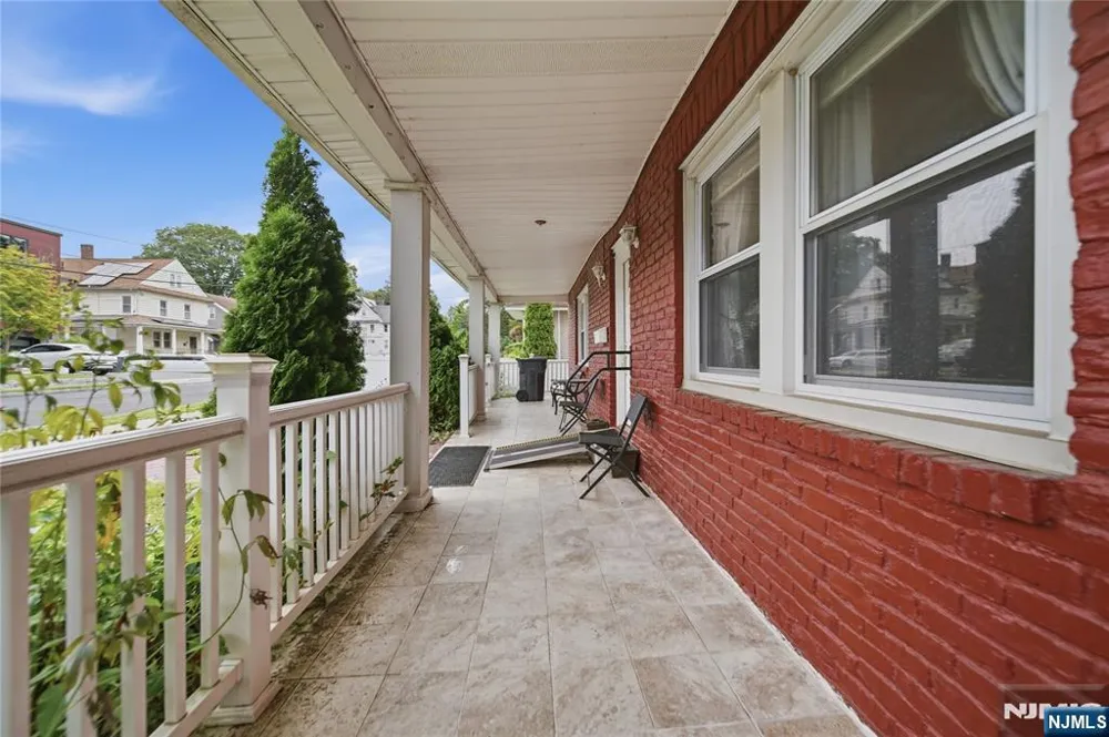 148 End Avenue Englewood, NJ 07631