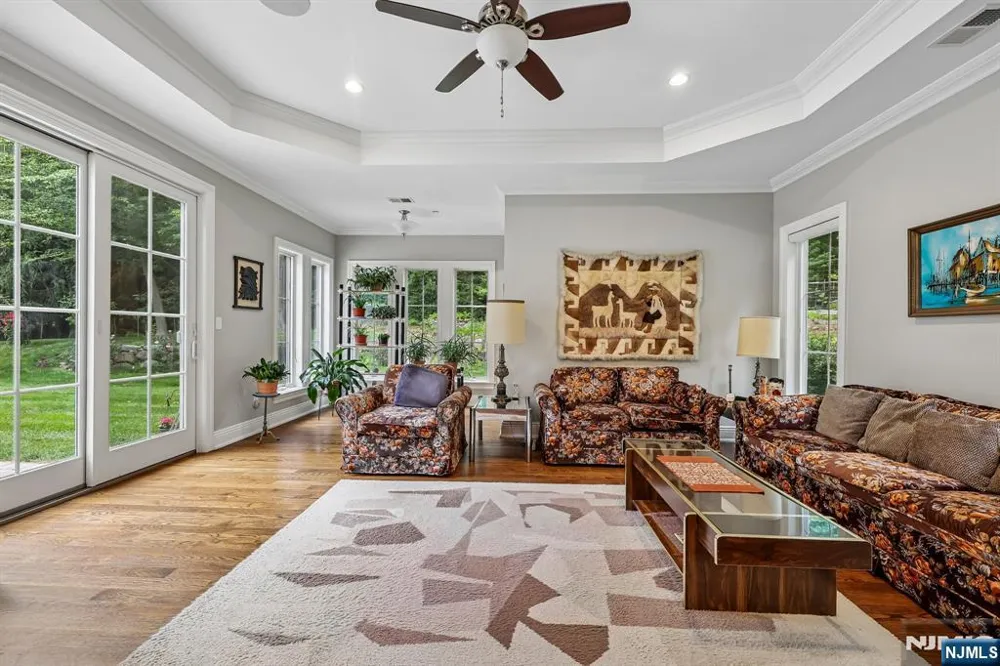 41 Wildwood Road Saddle River, NJ 07458