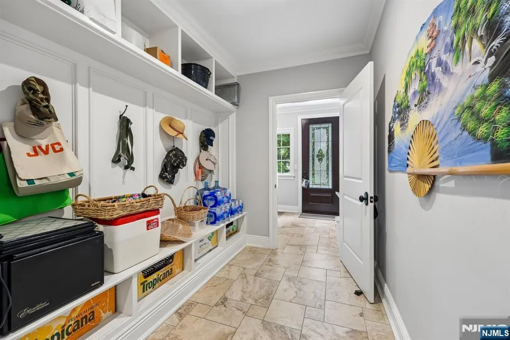 41 Wildwood Road Saddle River, NJ 07458