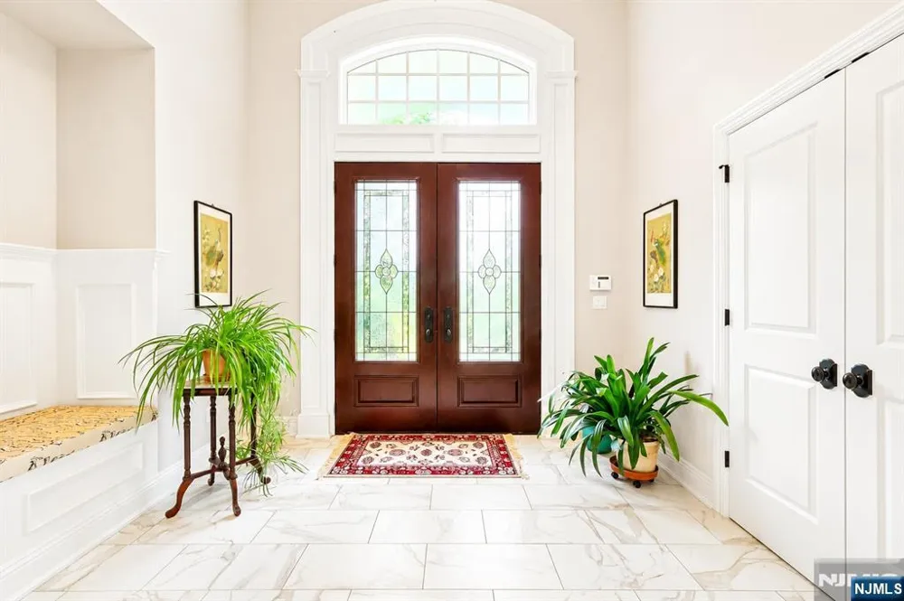 41 Wildwood Road Saddle River, NJ 07458