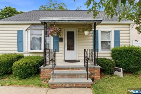 4 Salem Road