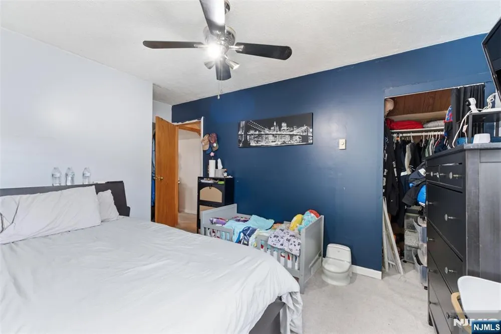 4 Salem Road Paterson, NJ 07502