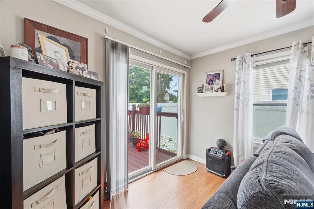4 Salem Road Paterson, NJ 07502