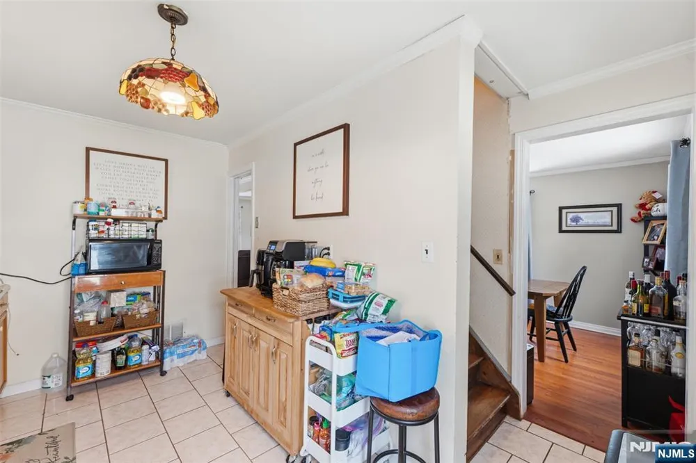 4 Salem Road Paterson, NJ 07502