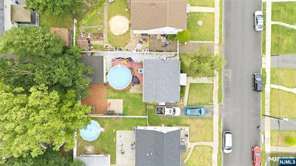 4 Salem Road Paterson, NJ 07502