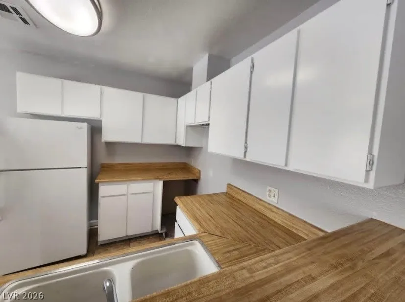 2732 Alicialynn Way Las Vegas, NV 89121