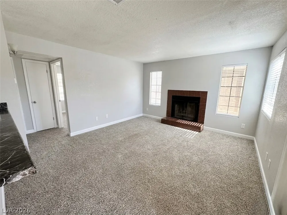 2732 Alicialynn Way Las Vegas, NV 89121