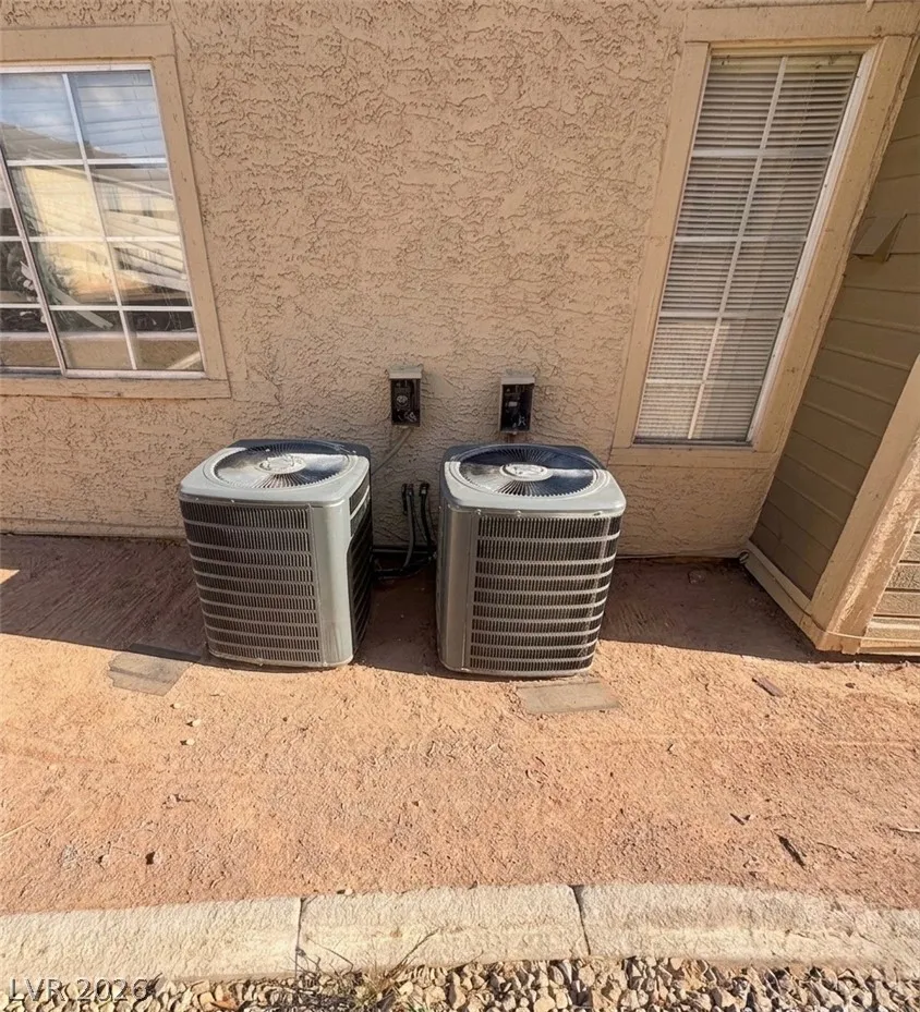 2732 Alicialynn Way Las Vegas, NV 89121